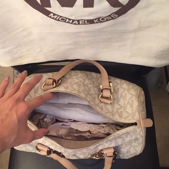 Michael Kora white & creme bag - Picture 4 of 6